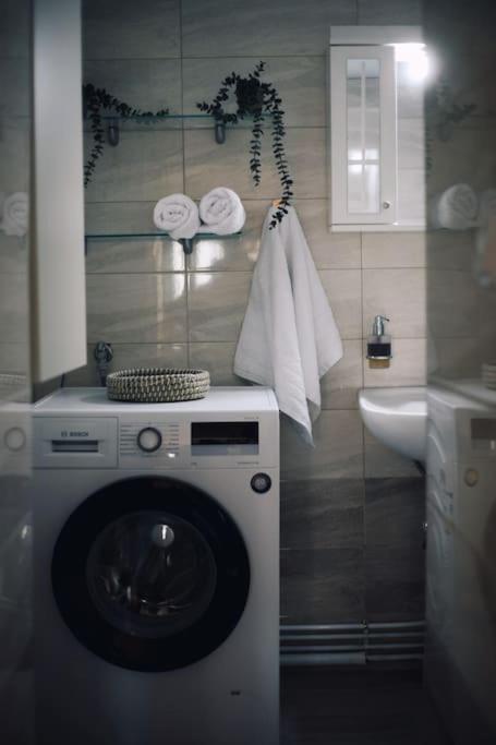 Apartmán Το Σπίτι Της Ευτυχίας Στούντιο Karpenísion Exteriér fotografie